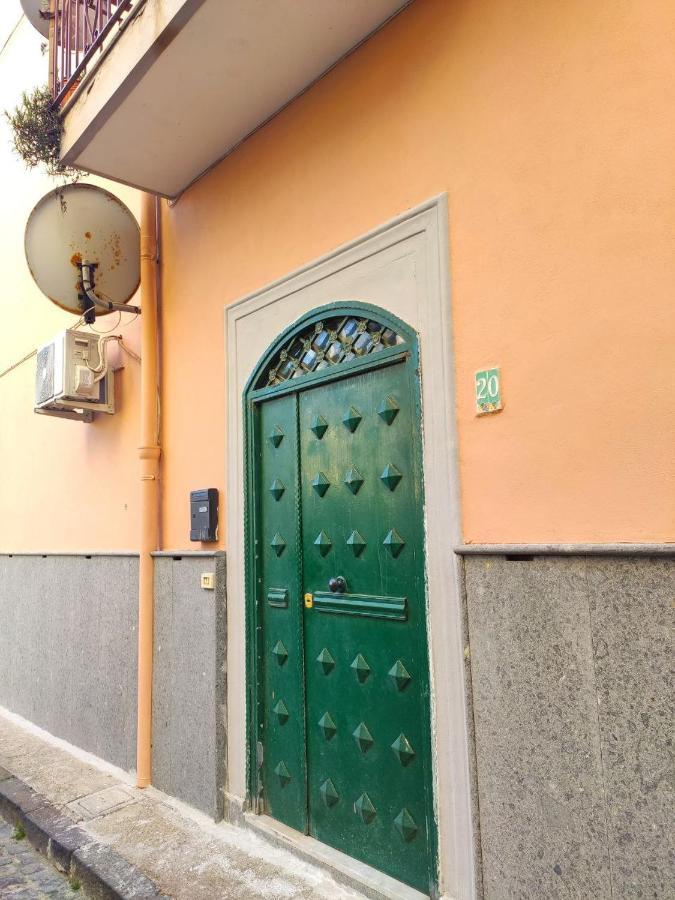 Flat Near The Sea In Pozzuoli Apartment Exterior photo